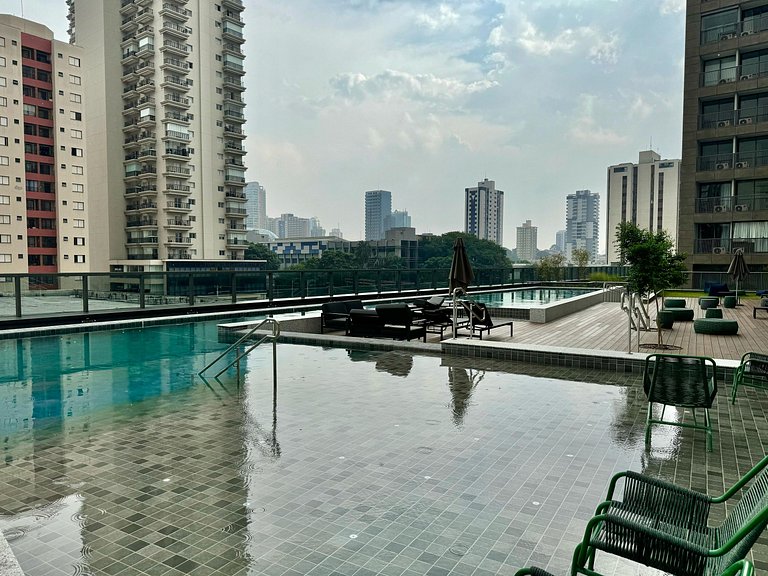 ANYSTAY Signature Loft • Piscina & Varanda