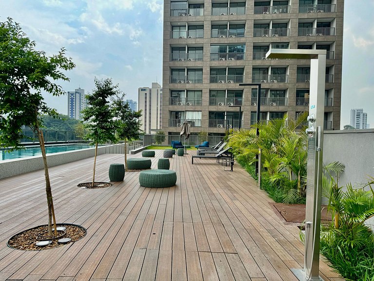 ANYSTAY Signature Loft • Piscina & Varanda