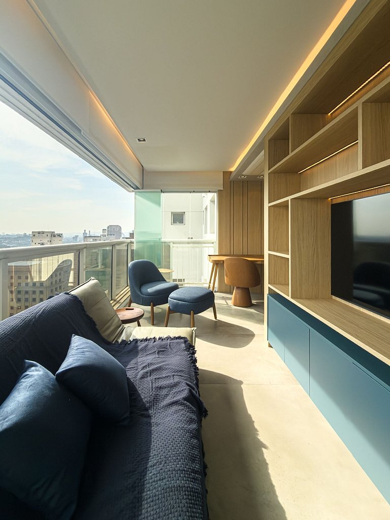 Anystay Exclusive View HJK