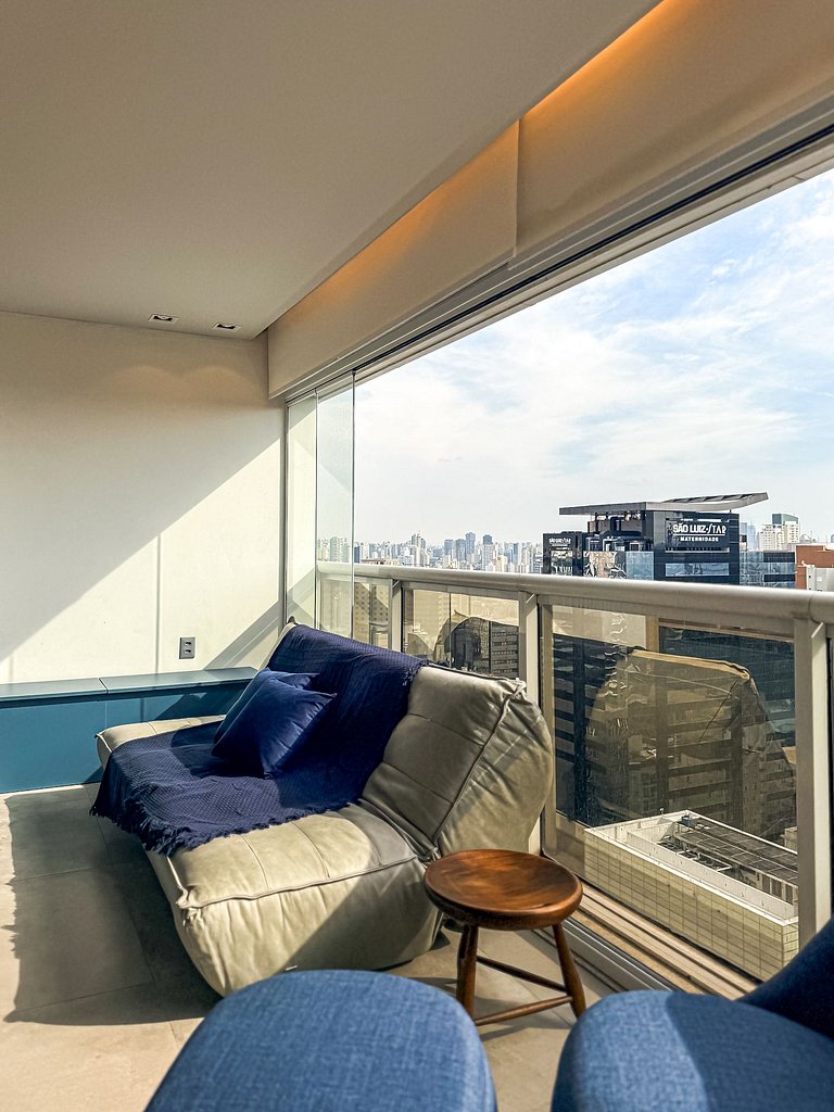 Anystay Exclusive View HJK